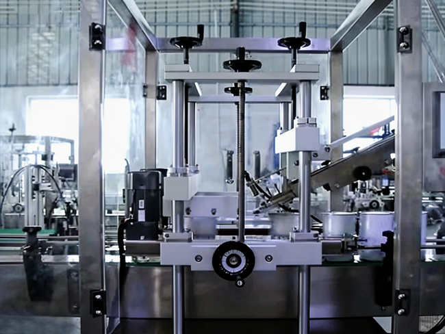 Capping in one second! High-speed industrial capping machine in action – live footage.