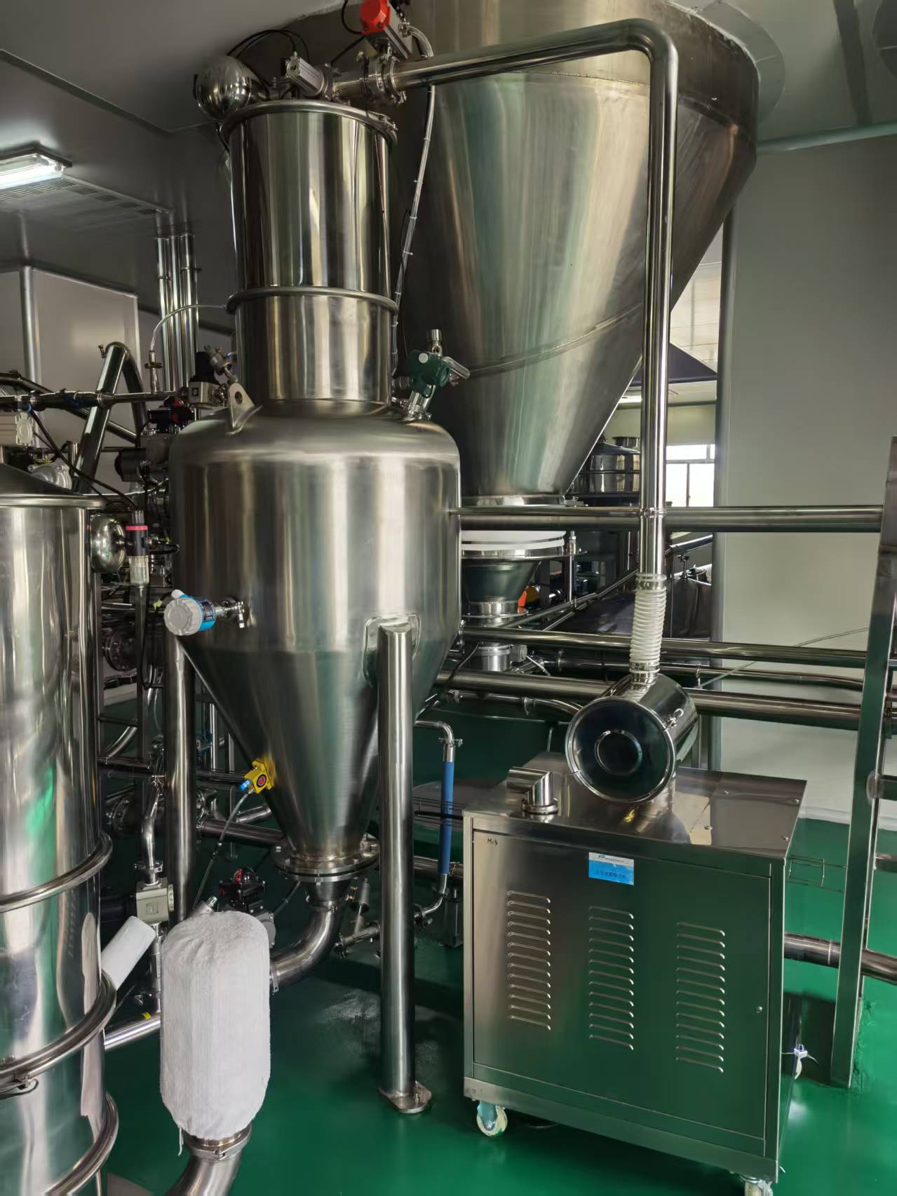 Positive-negative pressure dense phase conveying system